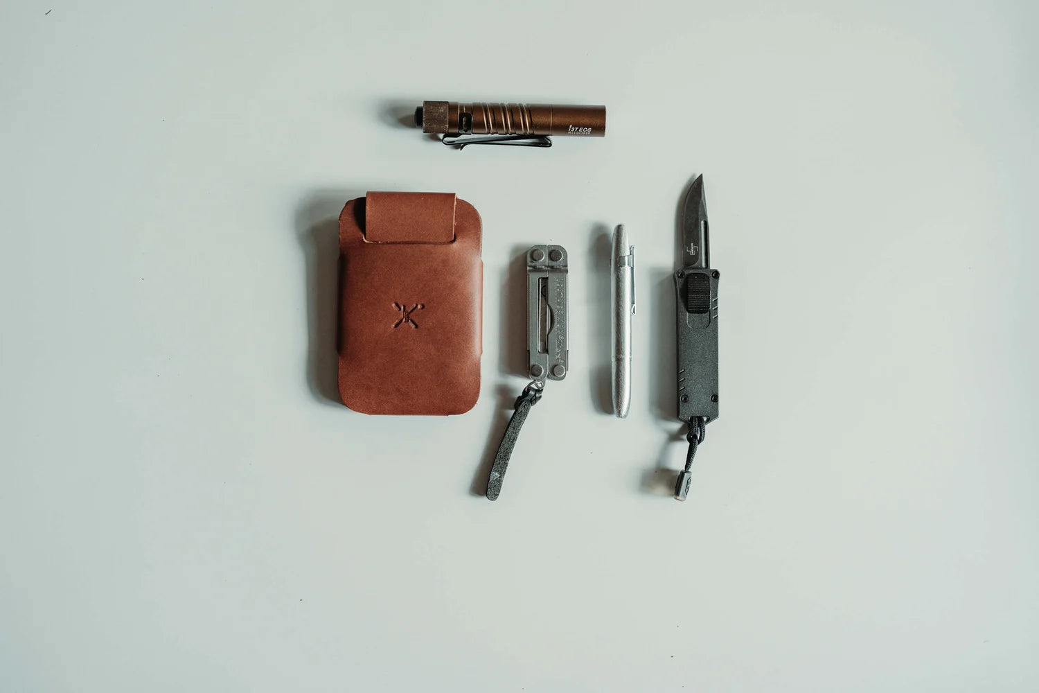 Assembly Cardholder