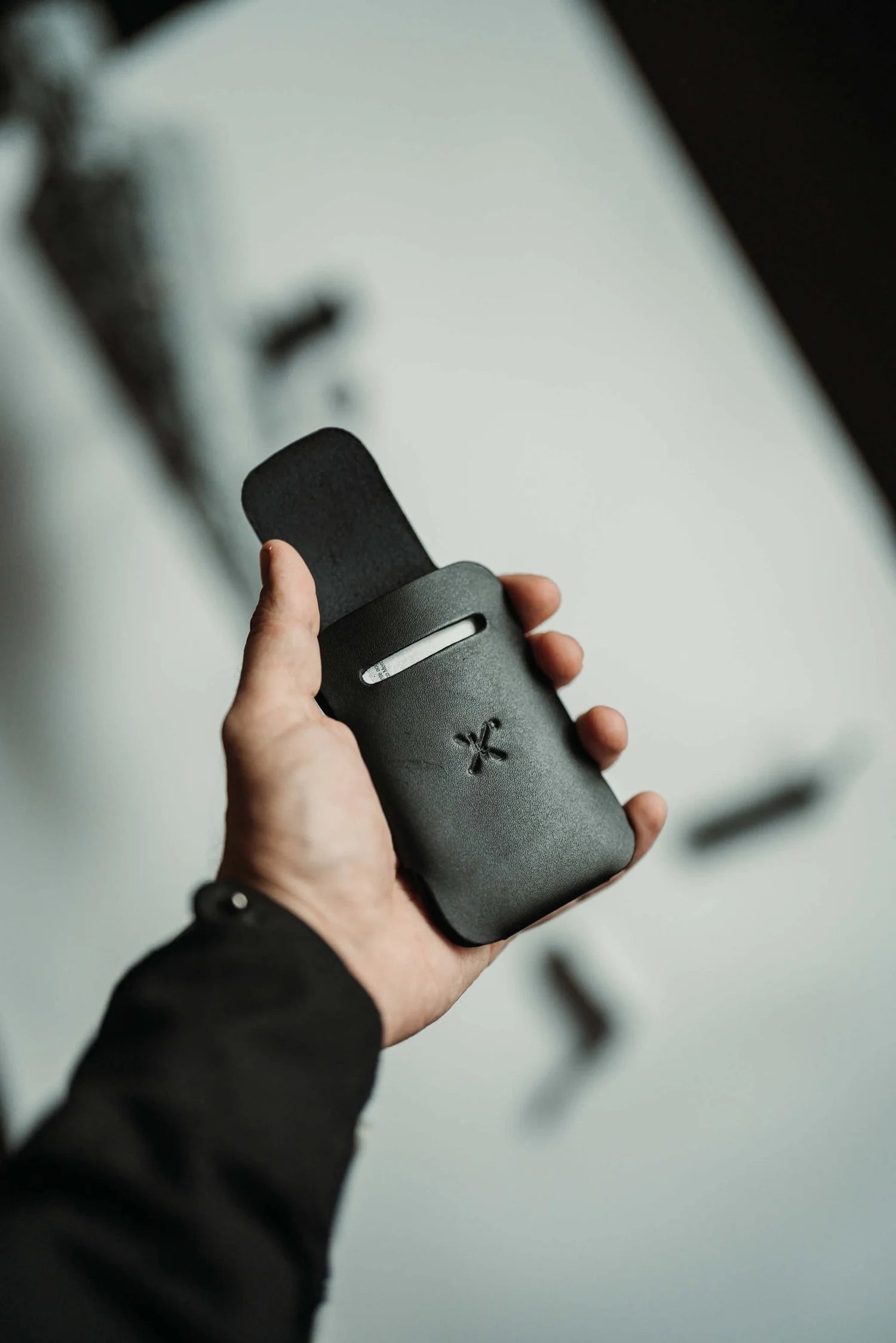 Assembly Cardholder