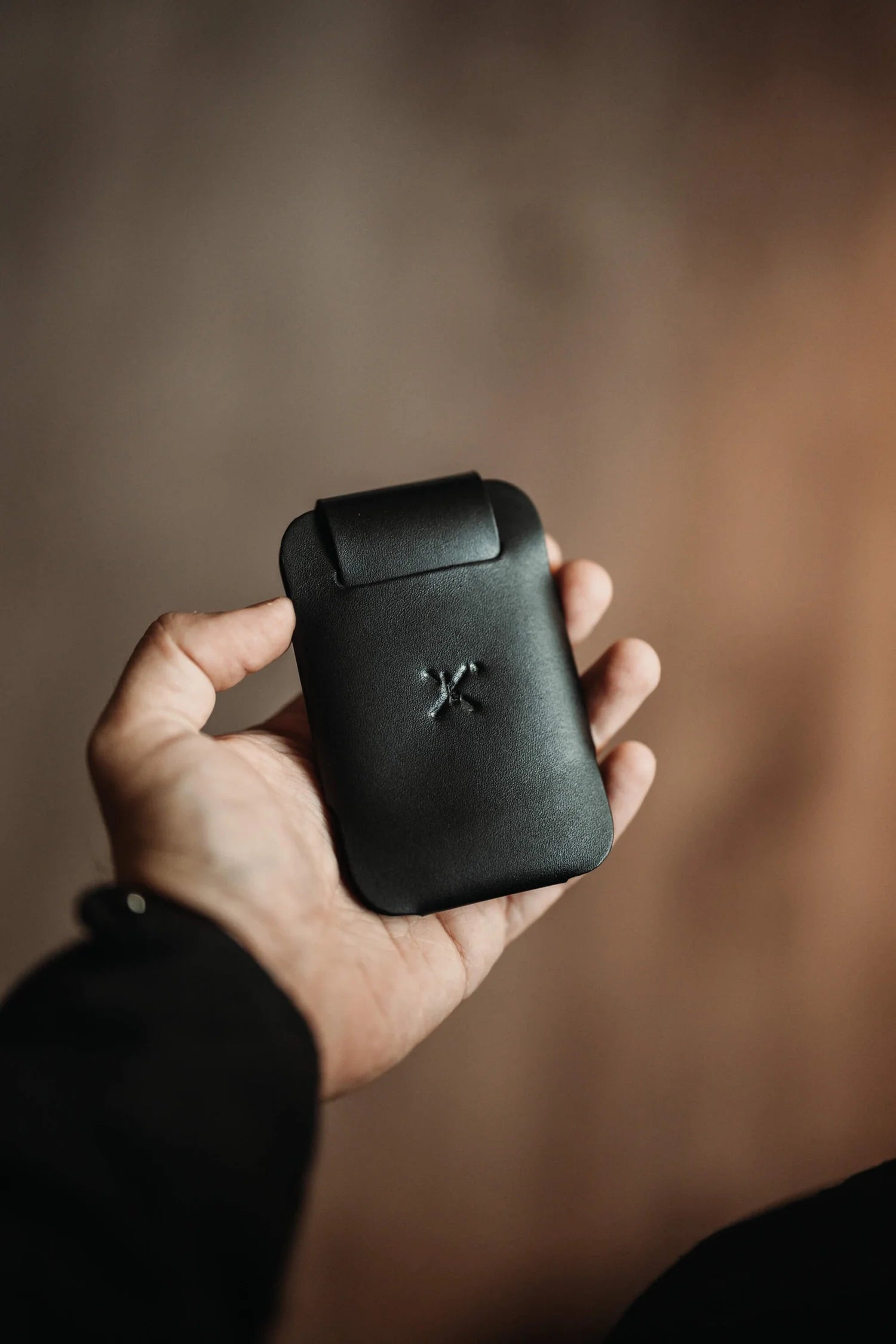 Assembly Cardholder