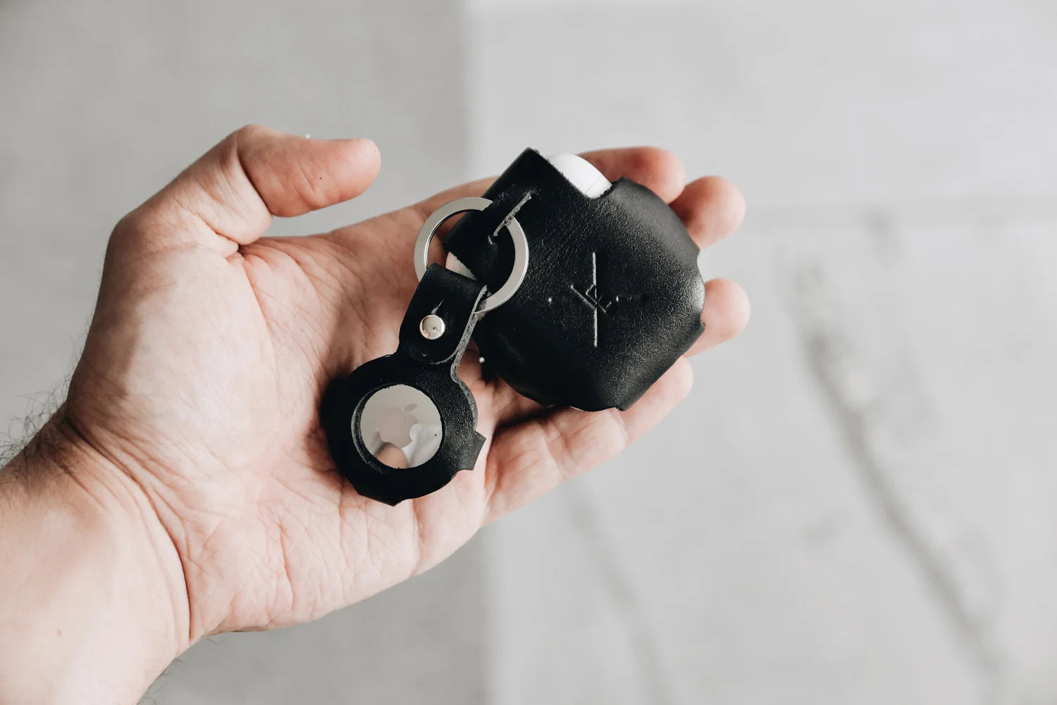 AirTag Hanger