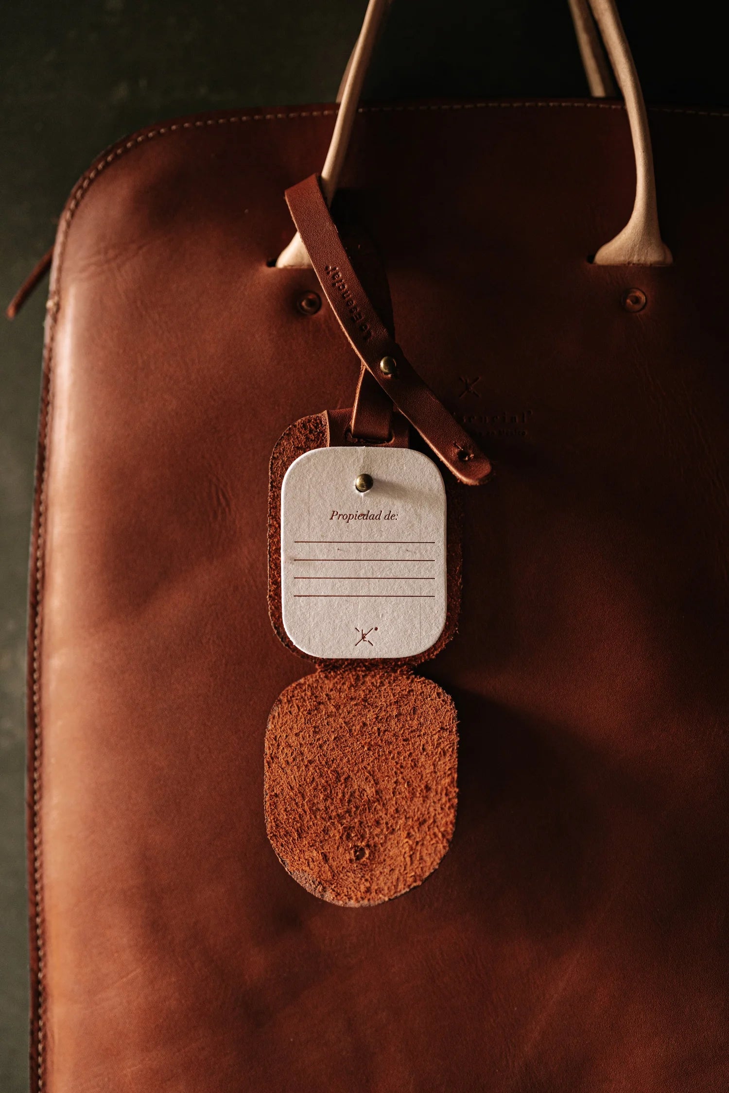 Seamless ID Tag