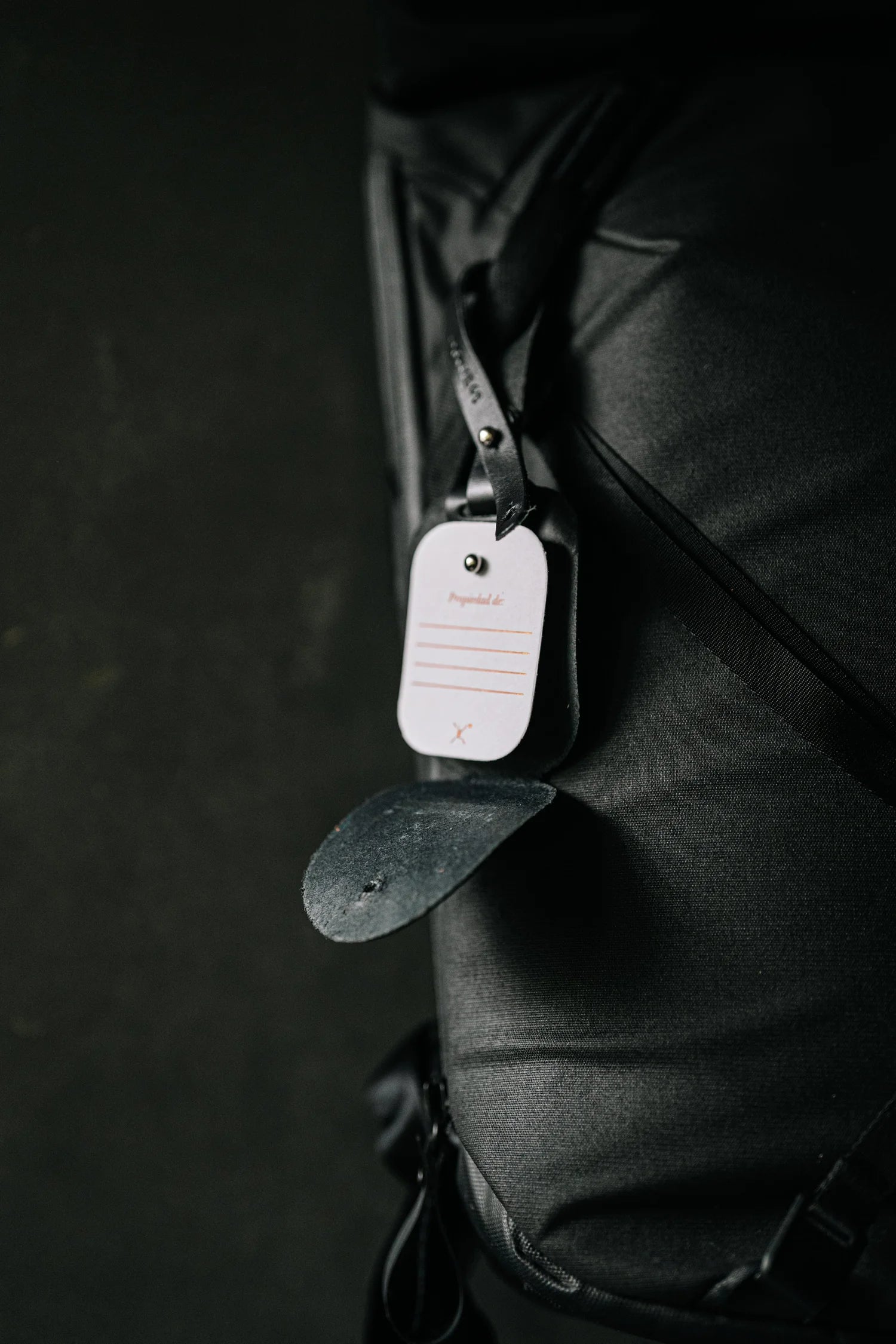 Seamless ID Tag