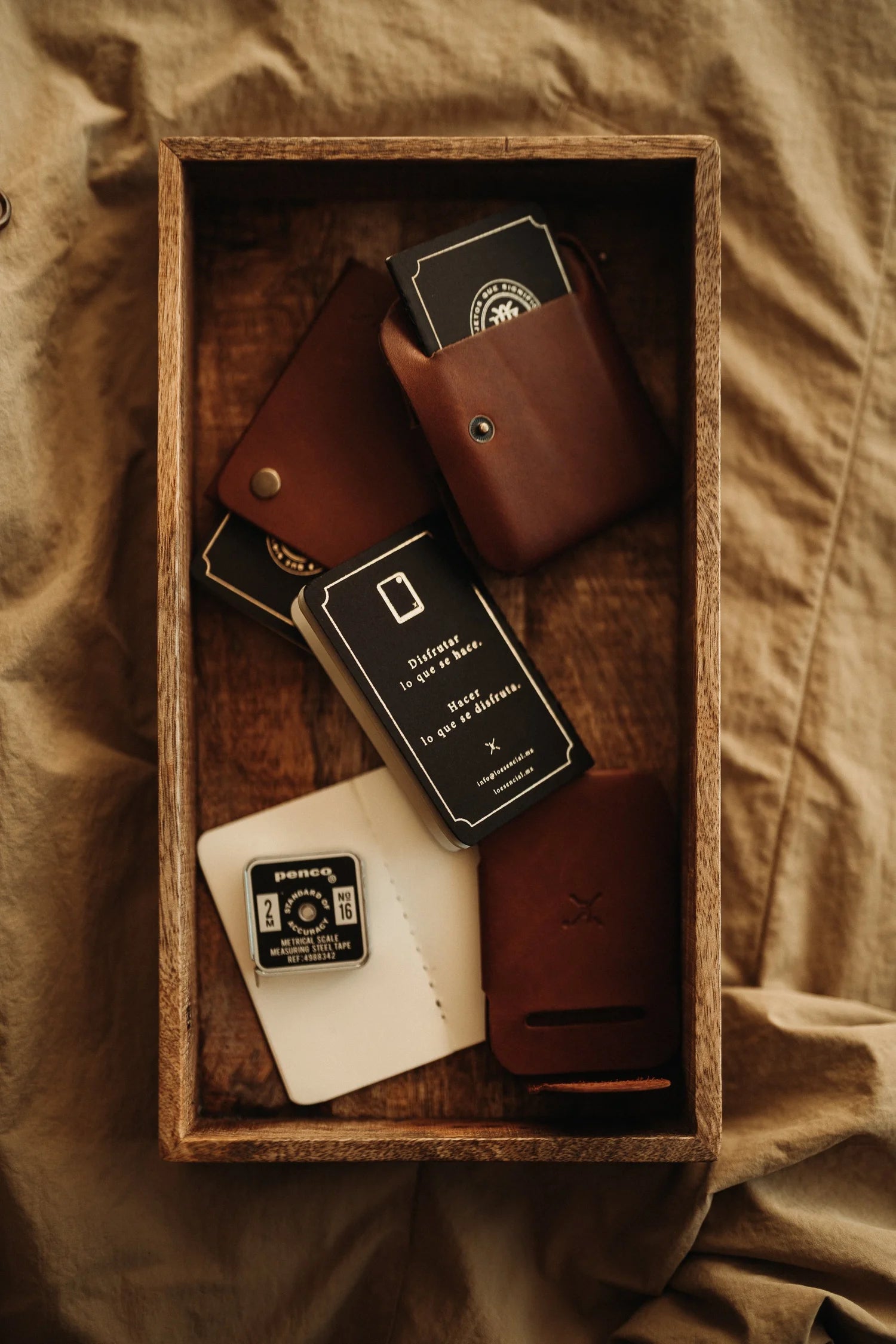 Assembly Cardholder