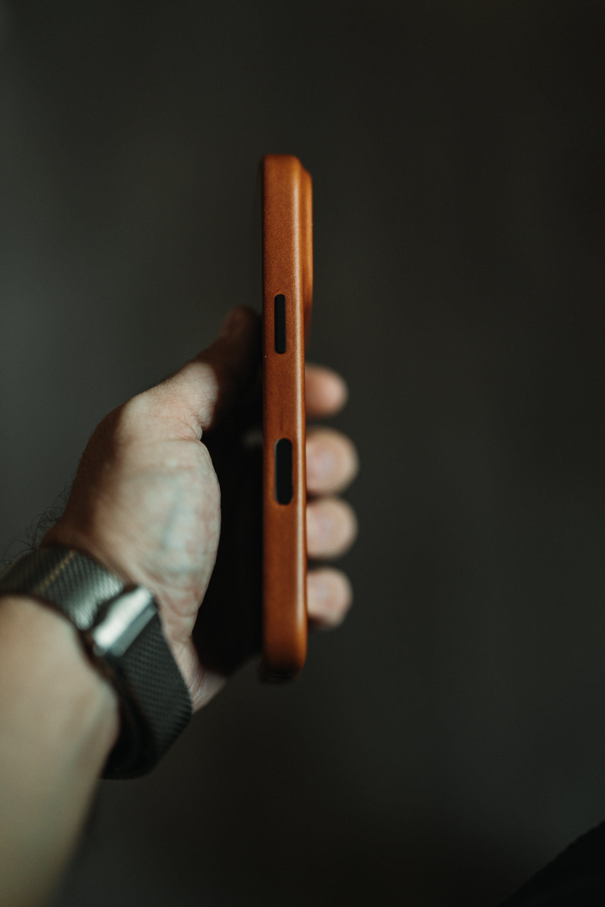 MagSafe Leather Case (iPhone)