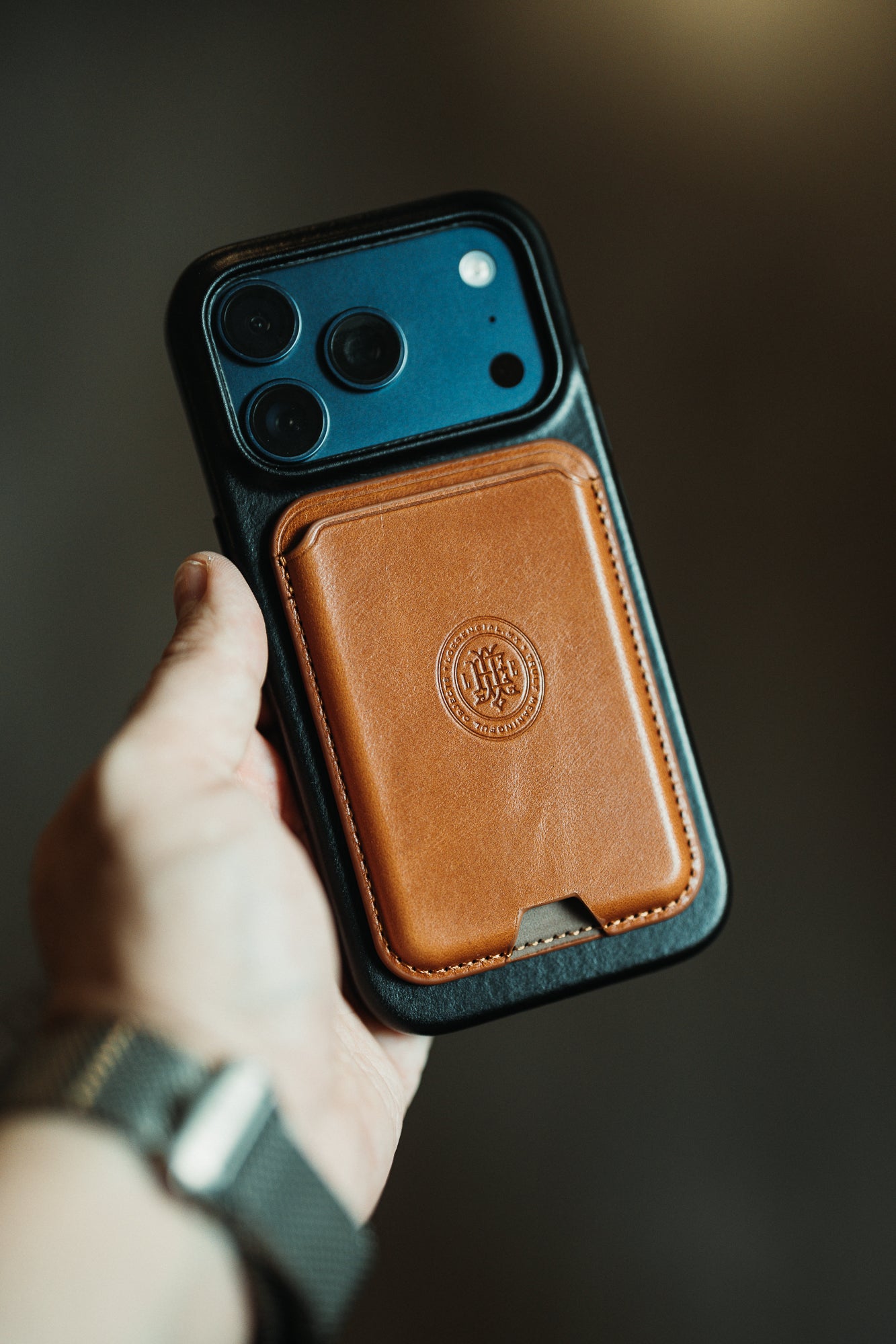 MagSafe Leather Case (iPhone)