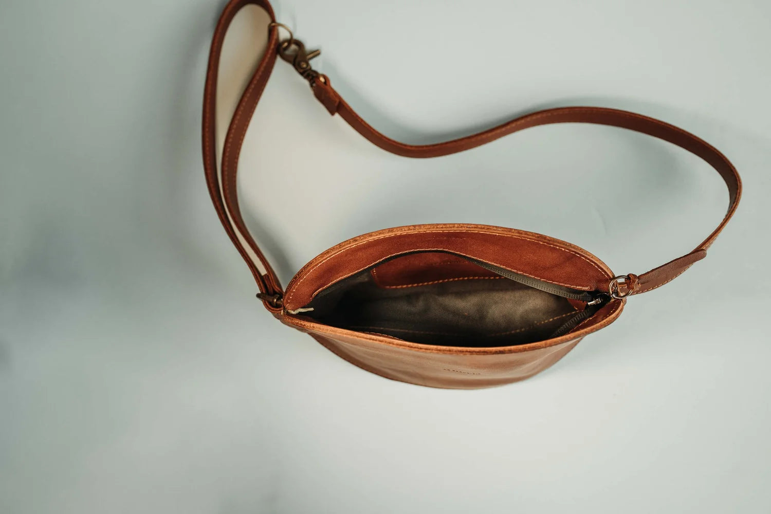 Neutral Fanny Pack (2.0)
