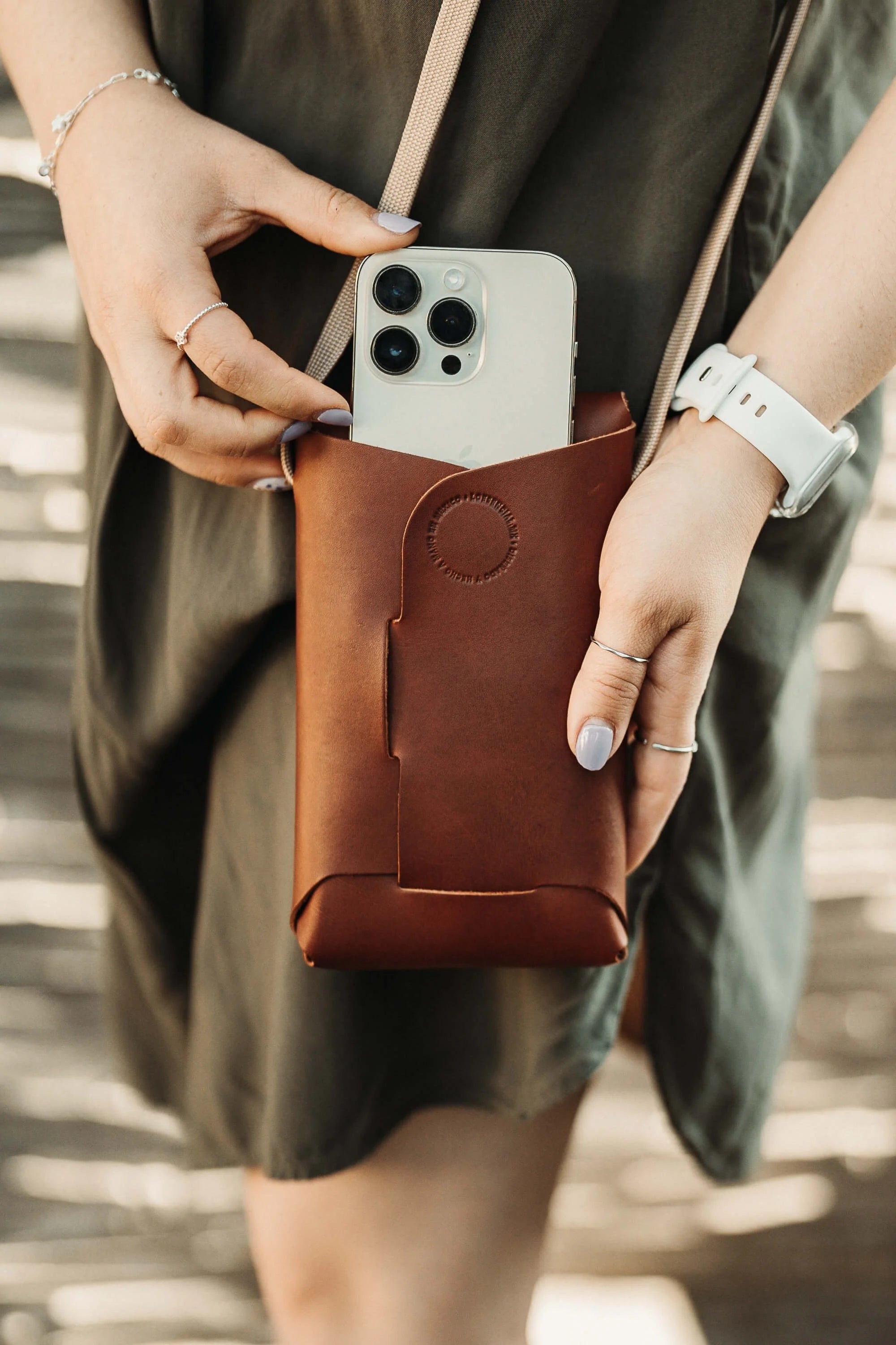 Seamless Phone Bag