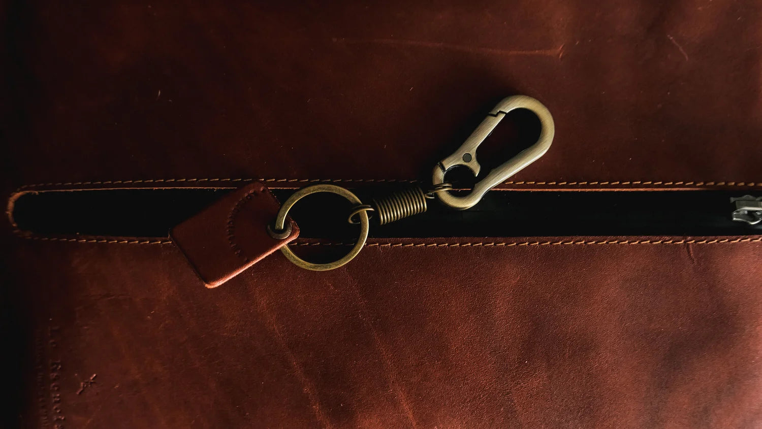 Minimal Hanger