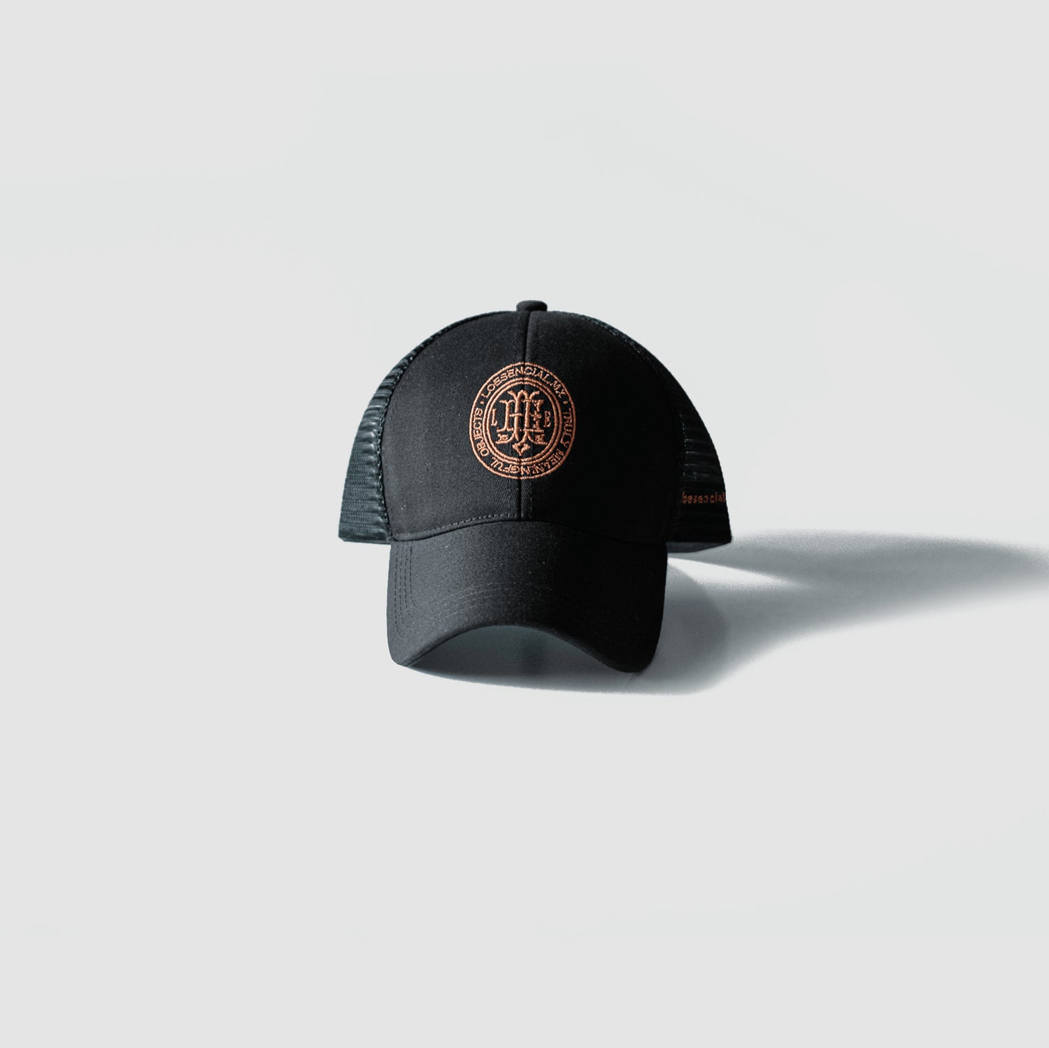 Essential Caps - Lo Esencial x Kiblo.