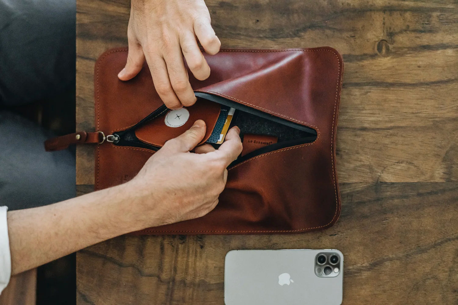 Minimal Pouch