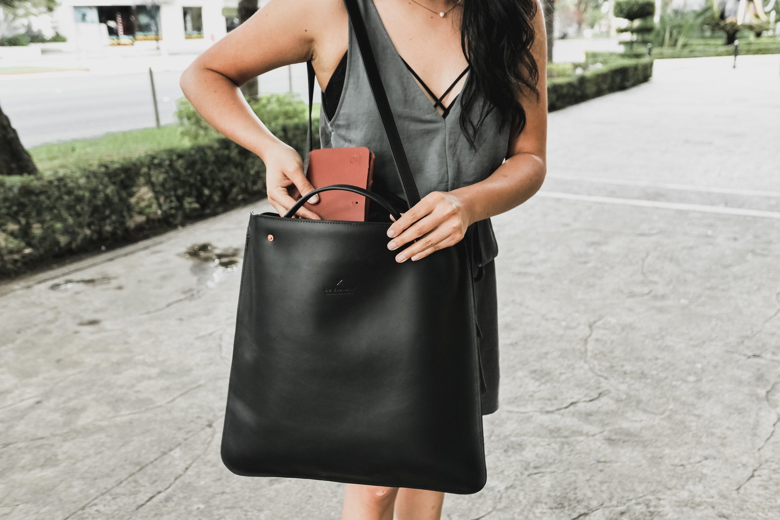 Minimal Tote