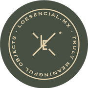 Lo Esencial. logo