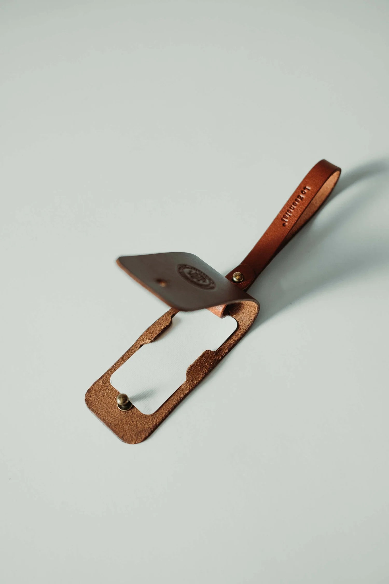 Seamless ID Tag